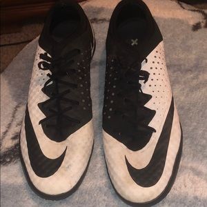 Men’s Nike indoor soccer shoes size 8 1/2